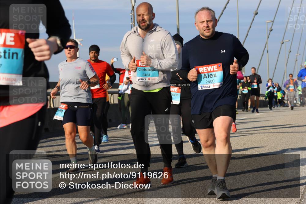 03.10.2025 - Köhlbrandbrückenlauf Strokosch-Dieckow http://msf.ph/oto/9119626 03.10.2025 09:53:42 Position 2 846, 8, 2424, 6, 2460 meine-sportfotos.de