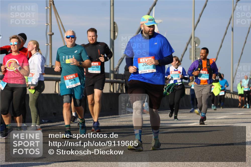 03.10.2025 - Köhlbrandbrückenlauf Strokosch-Dieckow http://msf.ph/oto/9119665 03.10.2025 09:53:48 Position 2 2025, 2810, 3697, 2142, 2200 meine-sportfotos.de