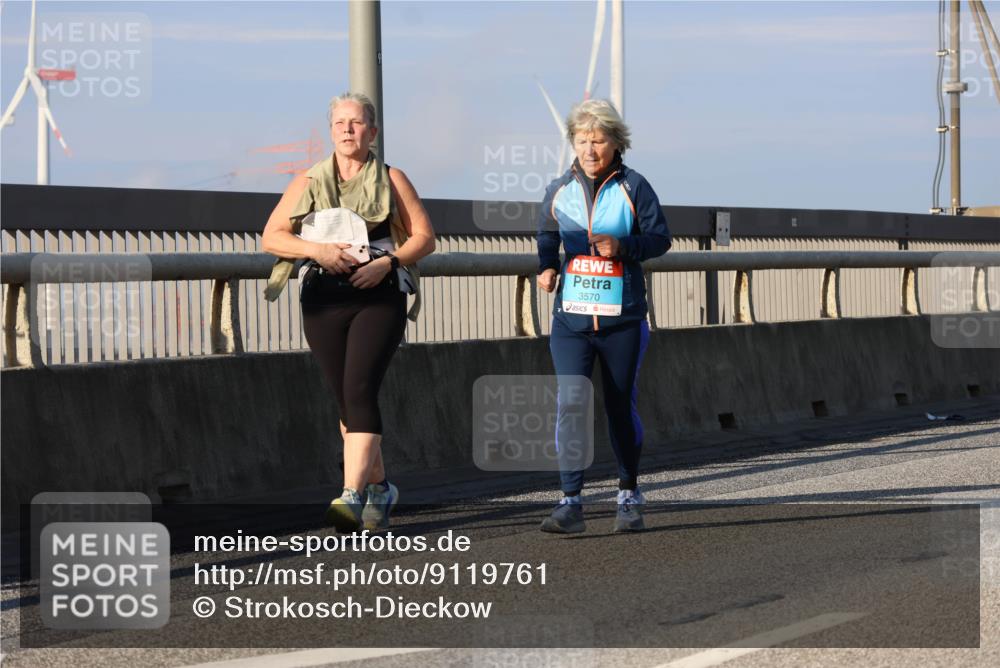 03.10.2025 - Köhlbrandbrückenlauf Strokosch-Dieckow http://msf.ph/oto/9119761 03.10.2025 09:53:58 Position 2 3570 meine-sportfotos.de