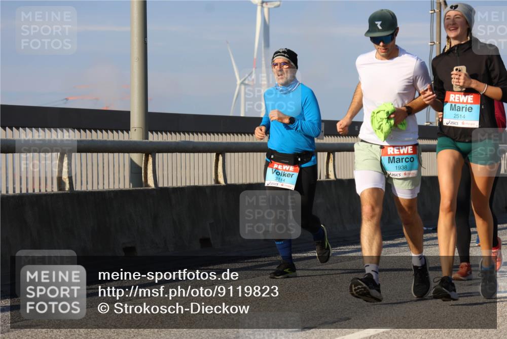 03.10.2025 - Köhlbrandbrückenlauf Strokosch-Dieckow http://msf.ph/oto/9119823 03.10.2025 09:54:05 Position 2 3114, 1938, 2514 meine-sportfotos.de