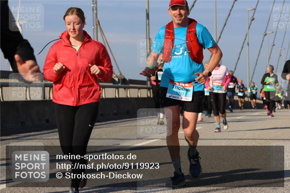 03.10.2025 - Köhlbrandbrückenlauf Strokosch-Dieckow http://msf.ph/oto/9119923 03.10.2025 09:54:10 Position 2 1757 meine-sportfotos.de