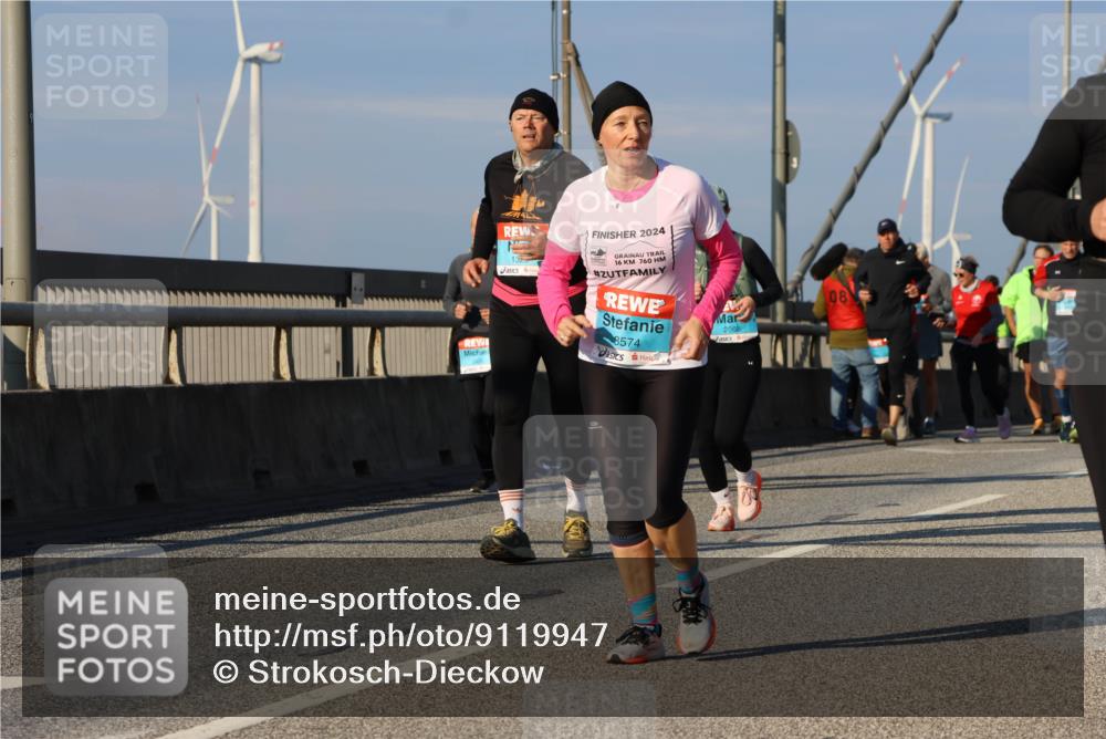 03.10.2025 - Köhlbrandbrückenlauf Strokosch-Dieckow http://msf.ph/oto/9119947 03.10.2025 09:54:14 Position 2 4, 2024, 16, 760, 8574, 2068, 08 meine-sportfotos.de