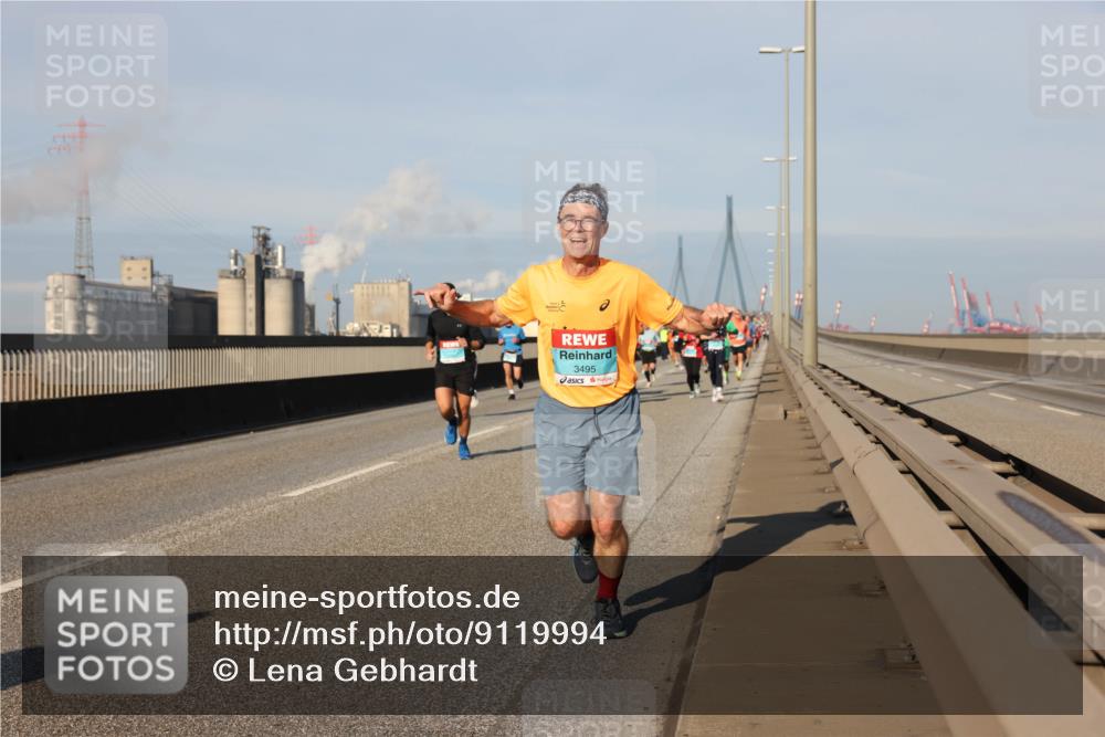 03.10.2025 - Köhlbrandbrückenlauf Lena Gebhardt http://msf.ph/oto/9119994 03.10.2025 09:45:49 Position 2 3495 meine-sportfotos.de
