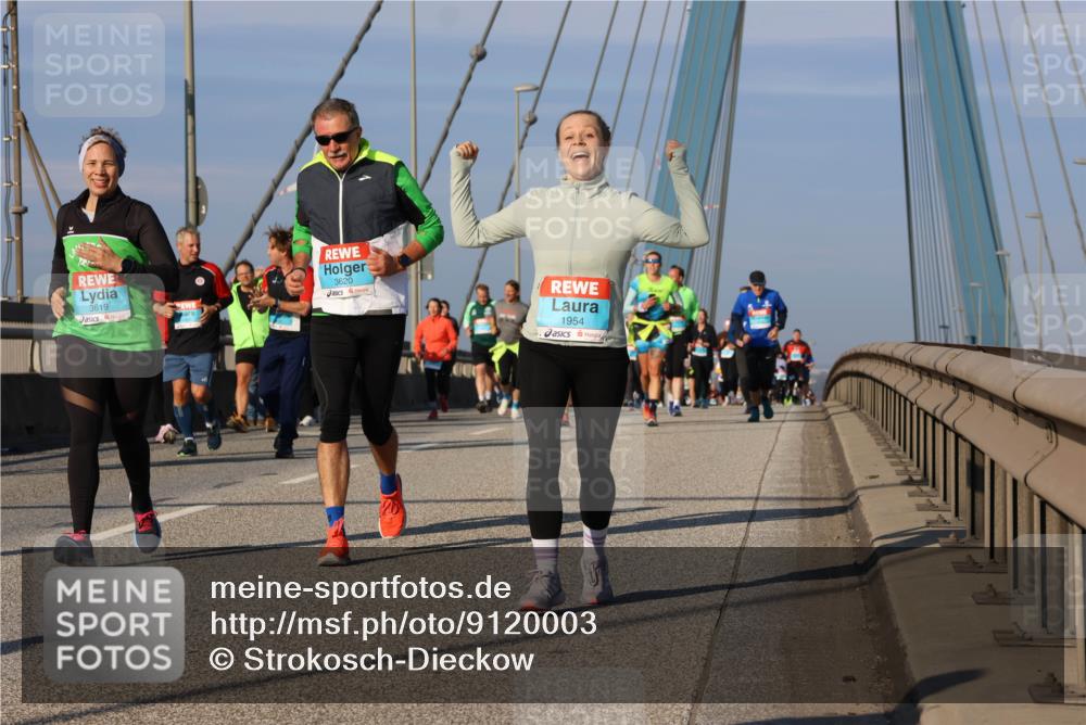 03.10.2025 - Köhlbrandbrückenlauf Strokosch-Dieckow http://msf.ph/oto/9120003 03.10.2025 09:54:19 Position 2 3619, 3620, 1954 meine-sportfotos.de