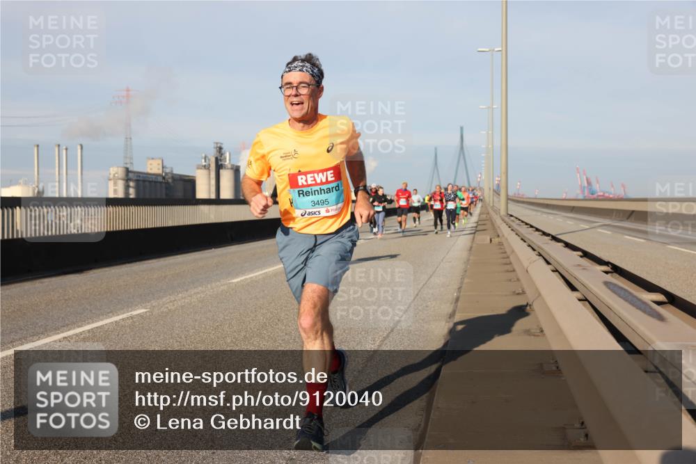 03.10.2025 - Köhlbrandbrückenlauf Lena Gebhardt http://msf.ph/oto/9120040 03.10.2025 09:45:49 Position 2 3495 meine-sportfotos.de