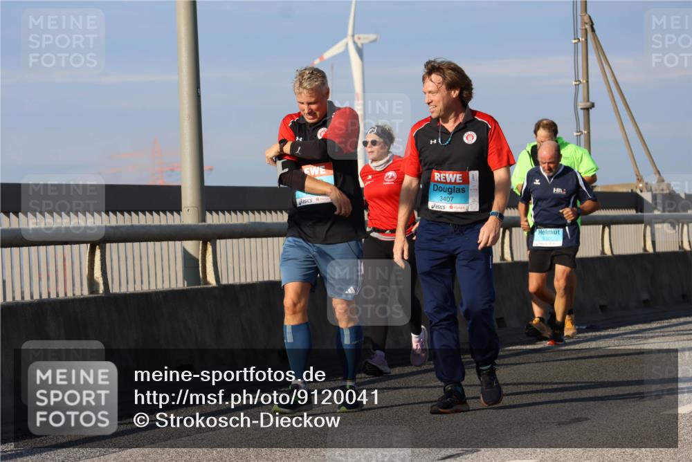 03.10.2025 - Köhlbrandbrückenlauf Strokosch-Dieckow http://msf.ph/oto/9120041 03.10.2025 09:54:24 Position 2 3407, 2121 meine-sportfotos.de