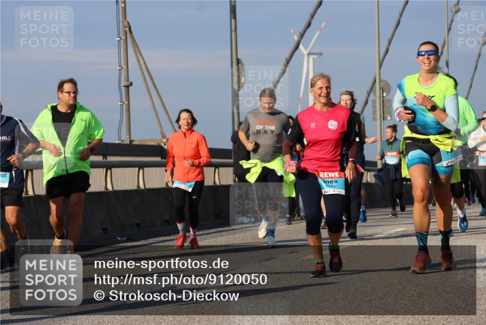 03.10.2025 - Köhlbrandbrückenlauf Strokosch-Dieckow http://msf.ph/oto/9120050 03.10.2025 09:54:26 Position 2 2943 meine-sportfotos.de