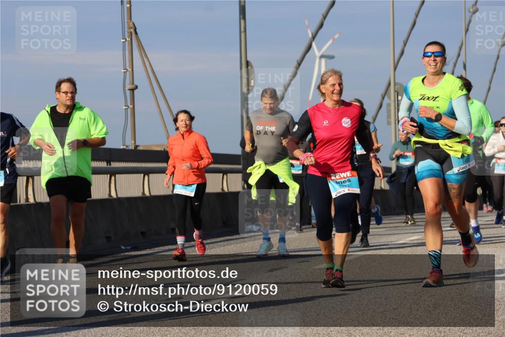 03.10.2025 - Köhlbrandbrückenlauf Strokosch-Dieckow http://msf.ph/oto/9120059 03.10.2025 09:54:26 Position 2 2943 meine-sportfotos.de