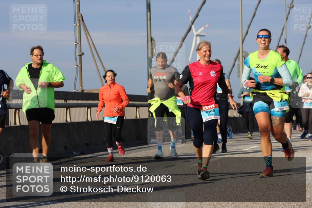 03.10.2025 - Köhlbrandbrückenlauf Strokosch-Dieckow http://msf.ph/oto/9120063 03.10.2025 09:54:26 Position 2 2943, 1452 meine-sportfotos.de