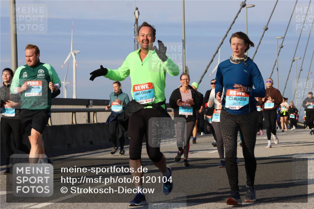 03.10.2025 - Köhlbrandbrückenlauf Strokosch-Dieckow http://msf.ph/oto/9120104 03.10.2025 09:54:33 Position 2 2097, 827, 2917, 2218, 22, 2916 meine-sportfotos.de
