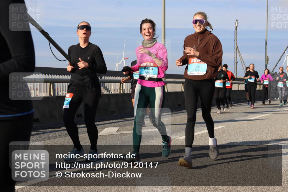 03.10.2025 - Köhlbrandbrückenlauf Strokosch-Dieckow http://msf.ph/oto/9120147 03.10.2025 09:54:40 Position 2 2309, 1585, 3770 meine-sportfotos.de