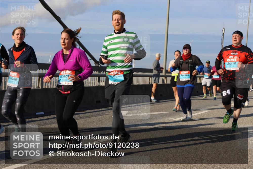 03.10.2025 - Köhlbrandbrückenlauf Strokosch-Dieckow http://msf.ph/oto/9120238 03.10.2025 09:54:48 Position 2 2188, 2033, 617, 2415, 3713, 64 meine-sportfotos.de