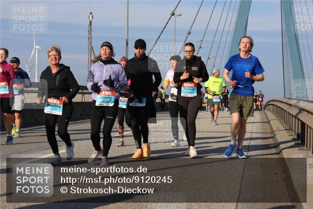 03.10.2025 - Köhlbrandbrückenlauf Strokosch-Dieckow http://msf.ph/oto/9120245 03.10.2025 09:54:50 Position 2 129, 1934, 3535, 1804, 3538 meine-sportfotos.de