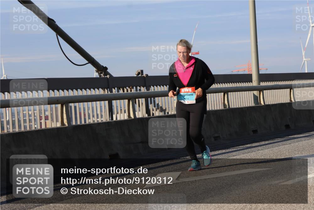 03.10.2025 - Köhlbrandbrückenlauf Strokosch-Dieckow http://msf.ph/oto/9120312 03.10.2025 09:54:59 Position 2 414 meine-sportfotos.de