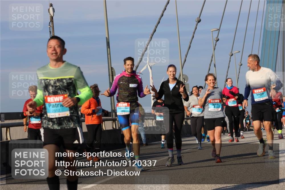 03.10.2025 - Köhlbrandbrückenlauf Strokosch-Dieckow http://msf.ph/oto/9120337 03.10.2025 09:55:02 Position 2 2512, 2977 meine-sportfotos.de