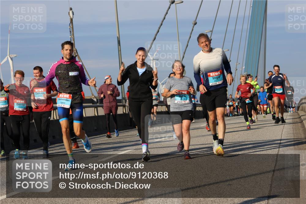 03.10.2025 - Köhlbrandbrückenlauf Strokosch-Dieckow http://msf.ph/oto/9120368 03.10.2025 09:55:04 Position 2 1278, 2969, 2977 meine-sportfotos.de