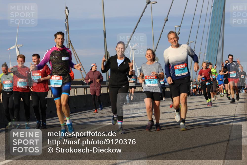 03.10.2025 - Köhlbrandbrückenlauf Strokosch-Dieckow http://msf.ph/oto/9120376 03.10.2025 09:55:04 Position 2 3003, 2969, 2978, 2977 meine-sportfotos.de