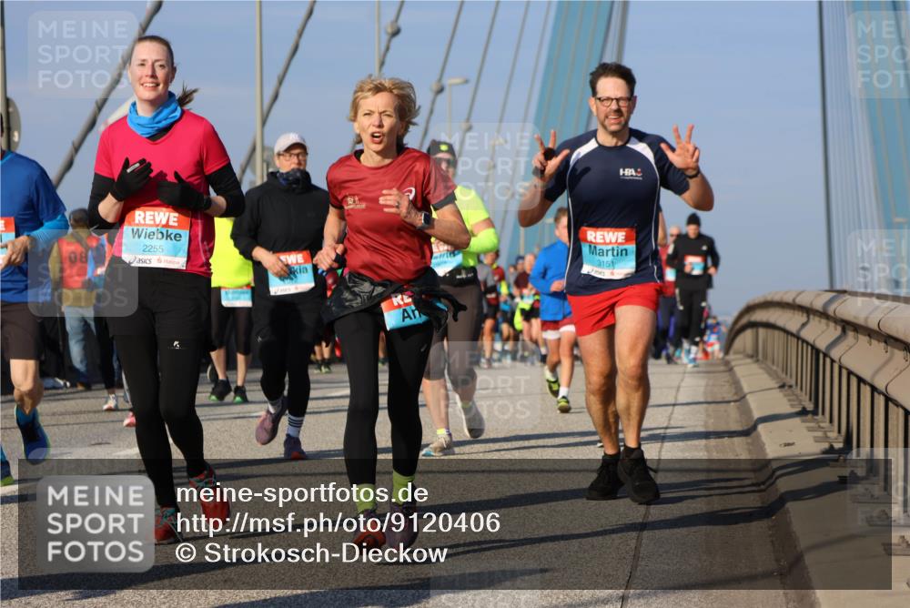 03.10.2025 - Köhlbrandbrückenlauf Strokosch-Dieckow http://msf.ph/oto/9120406 03.10.2025 09:55:09 Position 2 2255, 08, 3151 meine-sportfotos.de