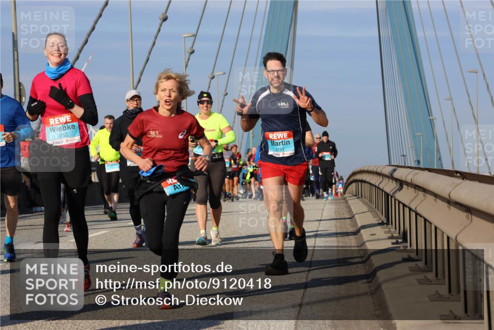 03.10.2025 - Köhlbrandbrückenlauf Strokosch-Dieckow http://msf.ph/oto/9120418 03.10.2025 09:55:10 Position 2 2255, 3151 meine-sportfotos.de