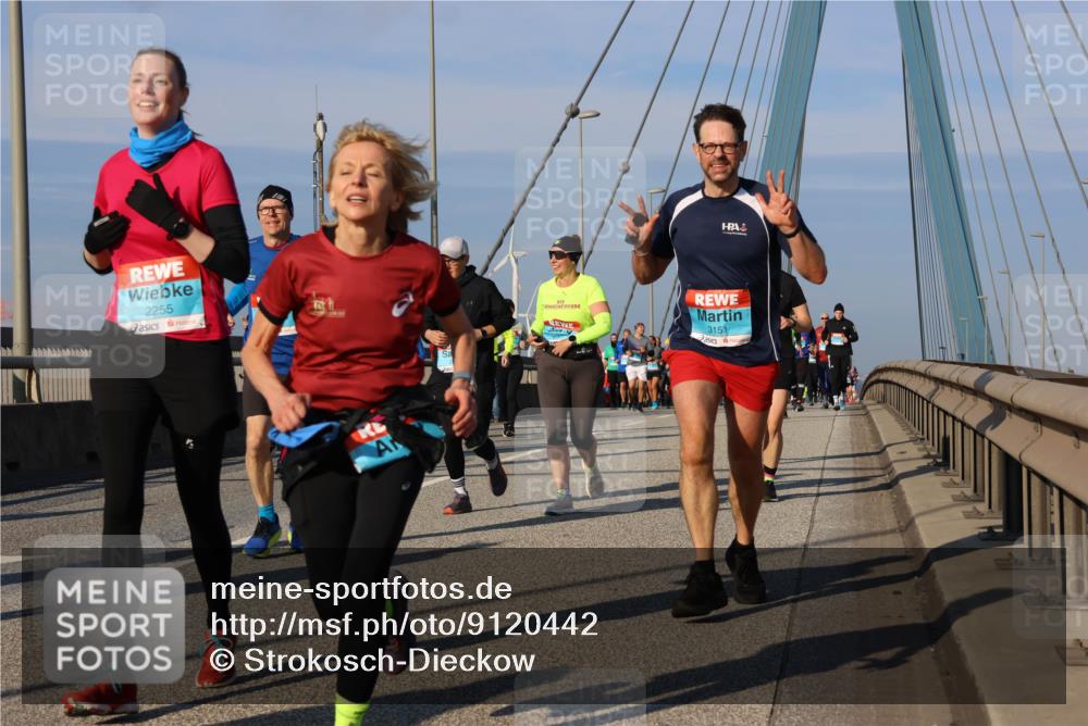 03.10.2025 - Köhlbrandbrückenlauf Strokosch-Dieckow http://msf.ph/oto/9120442 03.10.2025 09:55:12 Position 2 2255, 3151 meine-sportfotos.de