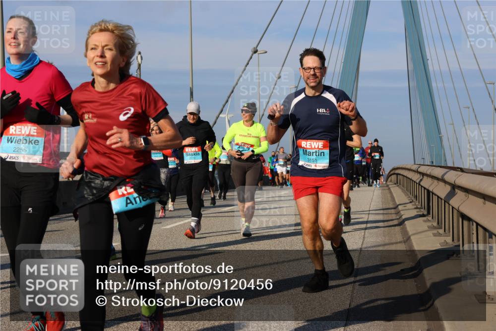 03.10.2025 - Köhlbrandbrückenlauf Strokosch-Dieckow http://msf.ph/oto/9120456 03.10.2025 09:55:12 Position 2 2255, 3151 meine-sportfotos.de