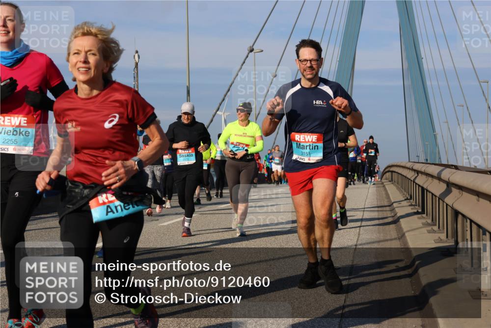 03.10.2025 - Köhlbrandbrückenlauf Strokosch-Dieckow http://msf.ph/oto/9120460 03.10.2025 09:55:12 Position 2 2255, 3151 meine-sportfotos.de