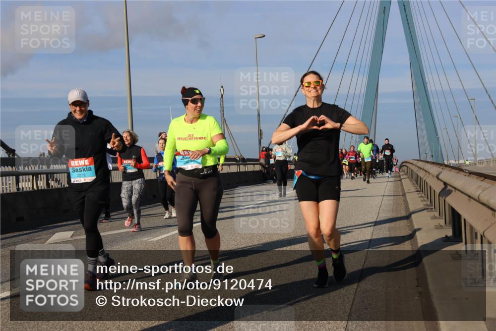 03.10.2025 - Köhlbrandbrückenlauf Strokosch-Dieckow http://msf.ph/oto/9120474 03.10.2025 09:55:15 Position 2 2072, 290, 20 meine-sportfotos.de