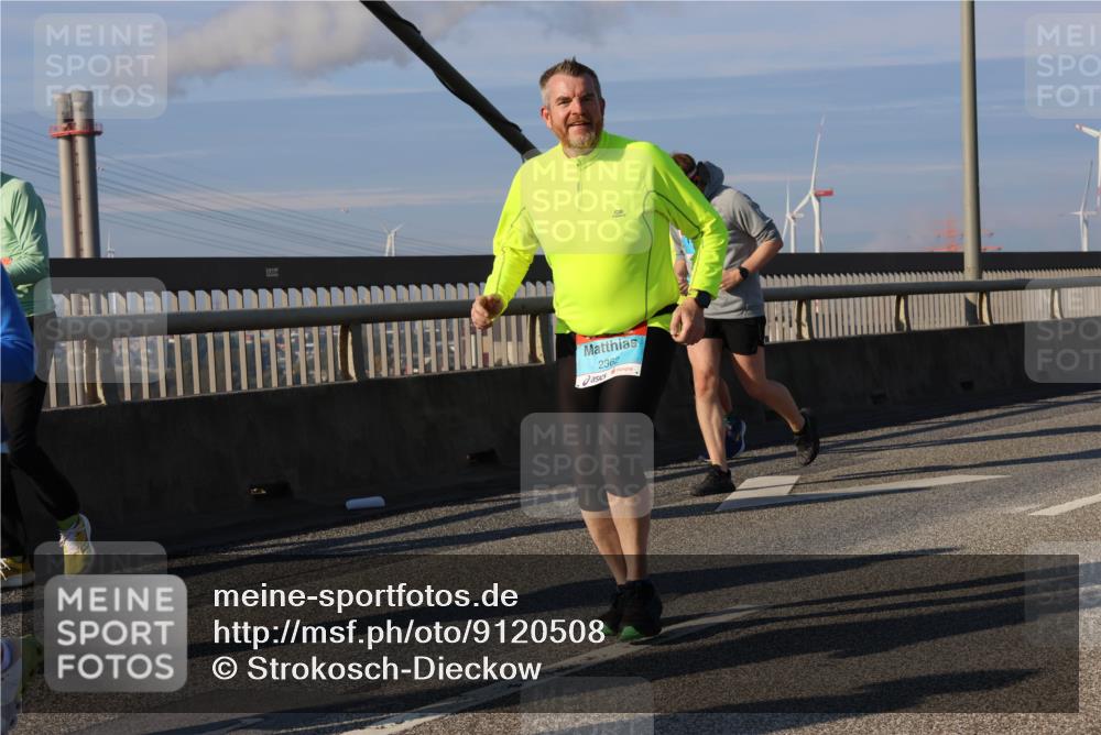 03.10.2025 - Köhlbrandbrückenlauf Strokosch-Dieckow http://msf.ph/oto/9120508 03.10.2025 09:55:18 Position 2 2362 meine-sportfotos.de
