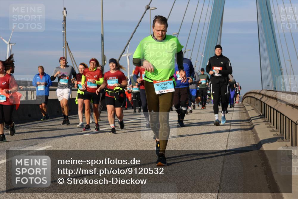 03.10.2025 - Köhlbrandbrückenlauf Strokosch-Dieckow http://msf.ph/oto/9120532 03.10.2025 09:55:23 Position 2 8, 2174, 2154, 3109 meine-sportfotos.de