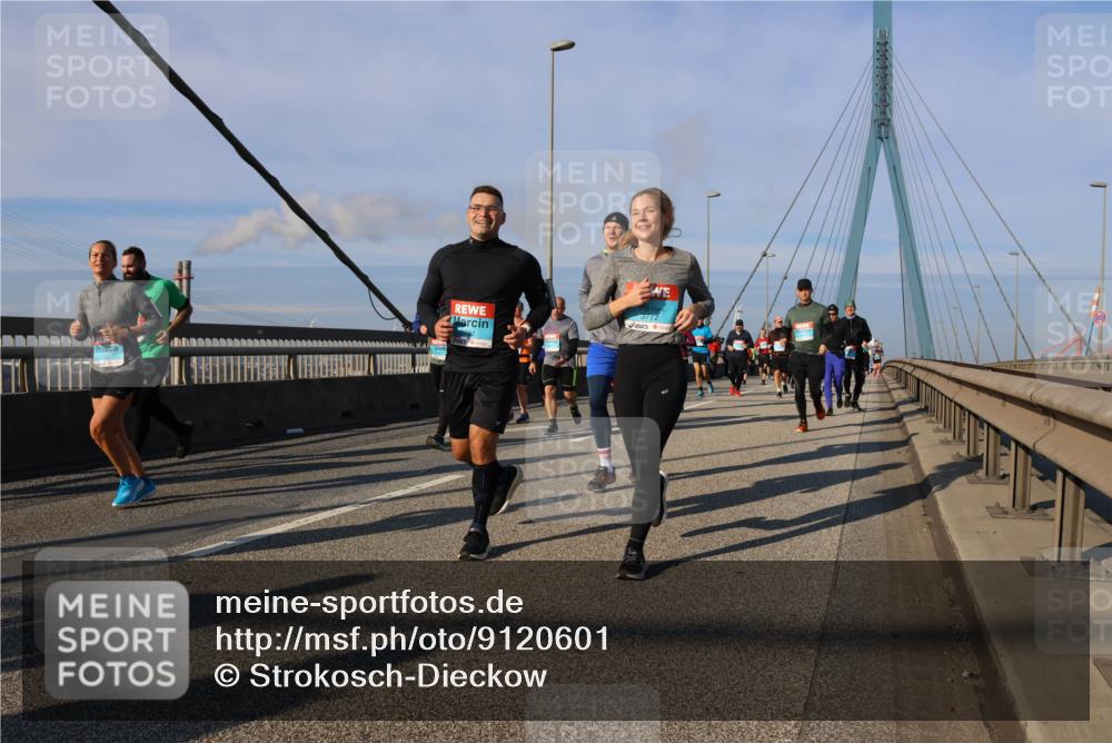 03.10.2025 - Köhlbrandbrückenlauf Strokosch-Dieckow http://msf.ph/oto/9120601 03.10.2025 09:55:31 Position 2 3772 meine-sportfotos.de