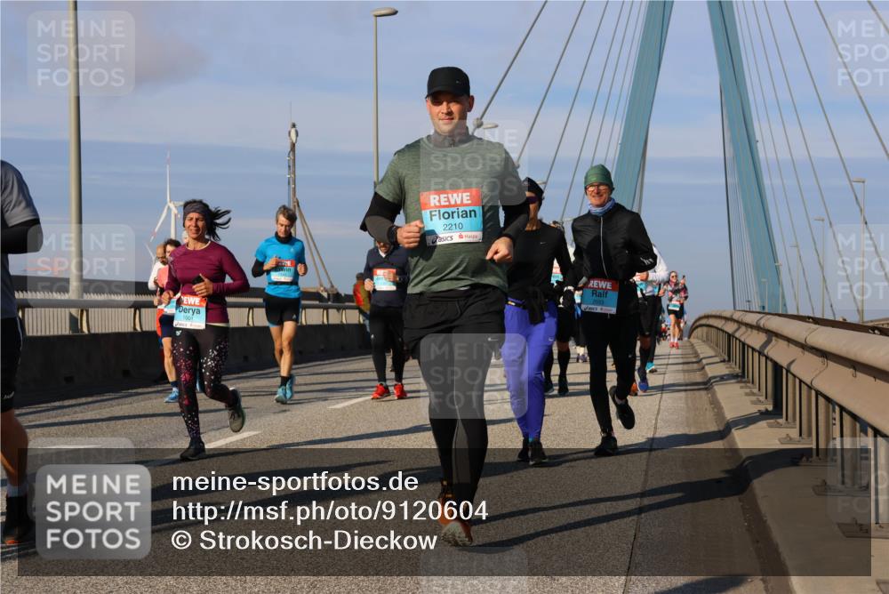03.10.2025 - Köhlbrandbrückenlauf Strokosch-Dieckow http://msf.ph/oto/9120604 03.10.2025 09:55:33 Position 2 1001, 2210 meine-sportfotos.de