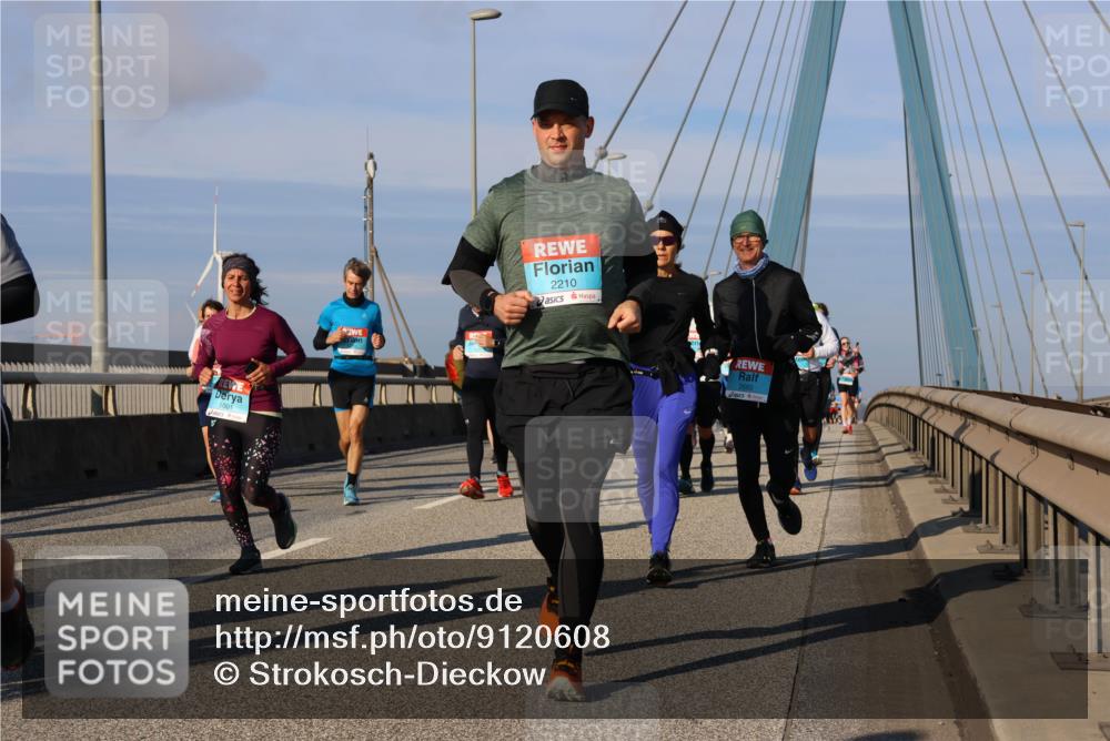 03.10.2025 - Köhlbrandbrückenlauf Strokosch-Dieckow http://msf.ph/oto/9120608 03.10.2025 09:55:33 Position 2 1001, 2210 meine-sportfotos.de