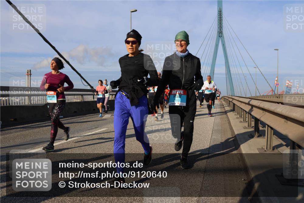 03.10.2025 - Köhlbrandbrückenlauf Strokosch-Dieckow http://msf.ph/oto/9120640 03.10.2025 09:55:36 Position 2 1001, 2683 meine-sportfotos.de