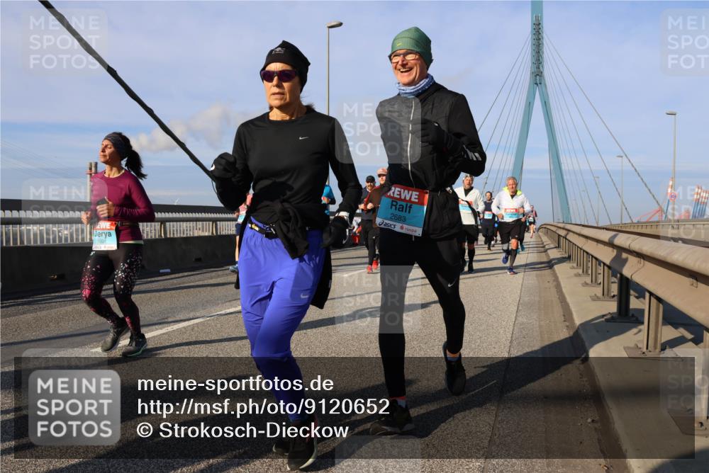 03.10.2025 - Köhlbrandbrückenlauf Strokosch-Dieckow http://msf.ph/oto/9120652 03.10.2025 09:55:36 Position 2 1001, 2683 meine-sportfotos.de