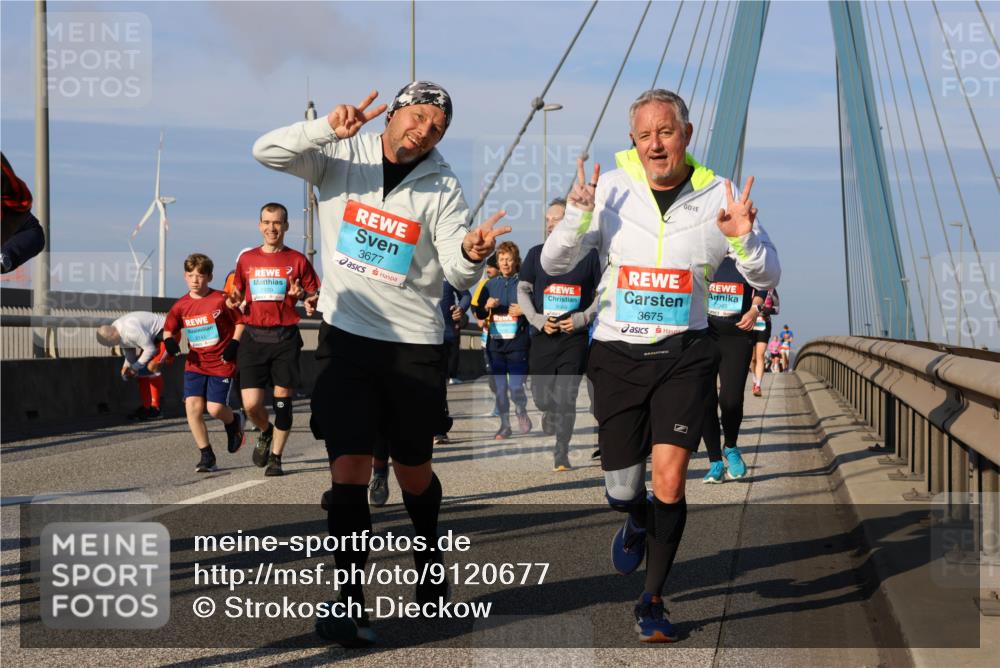 03.10.2025 - Köhlbrandbrückenlauf Strokosch-Dieckow http://msf.ph/oto/9120677 03.10.2025 09:55:37 Position 2 3677, 2141, 2139, 3675, 2045 meine-sportfotos.de