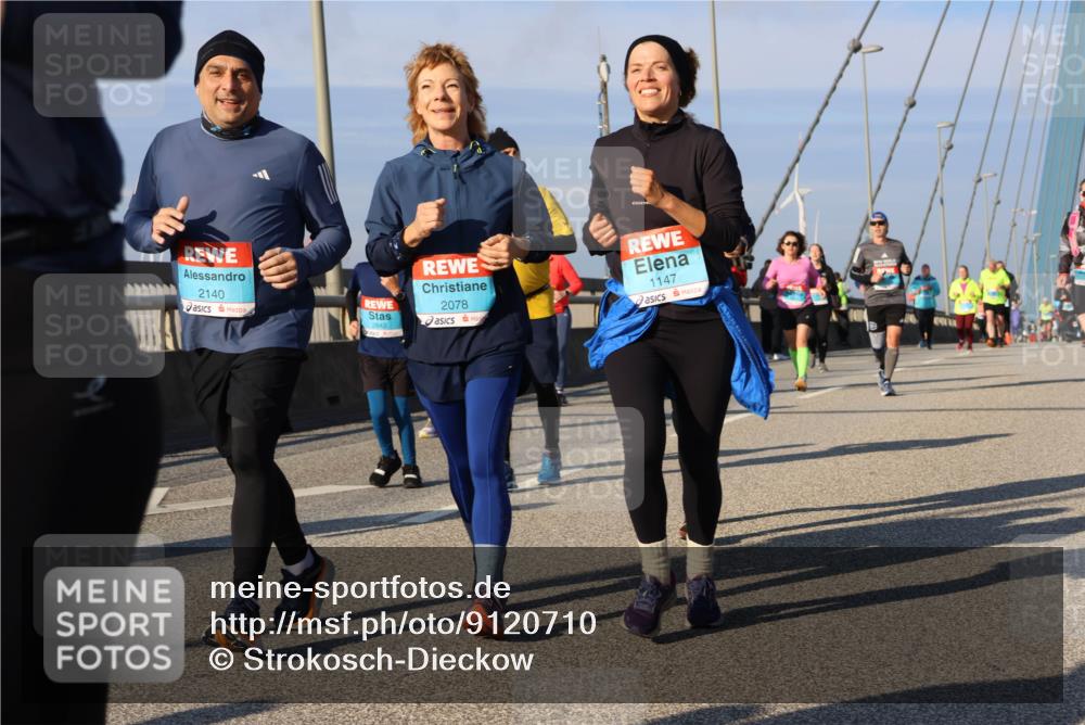 03.10.2025 - Köhlbrandbrückenlauf Strokosch-Dieckow http://msf.ph/oto/9120710 03.10.2025 09:55:42 Position 2 2140, 2842, 2078, 1147 meine-sportfotos.de