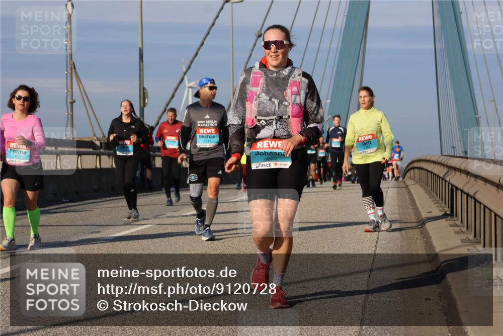 03.10.2025 - Köhlbrandbrückenlauf Strokosch-Dieckow http://msf.ph/oto/9120728 03.10.2025 09:55:45 Position 2 1629, 1717, 3322, 1762 meine-sportfotos.de