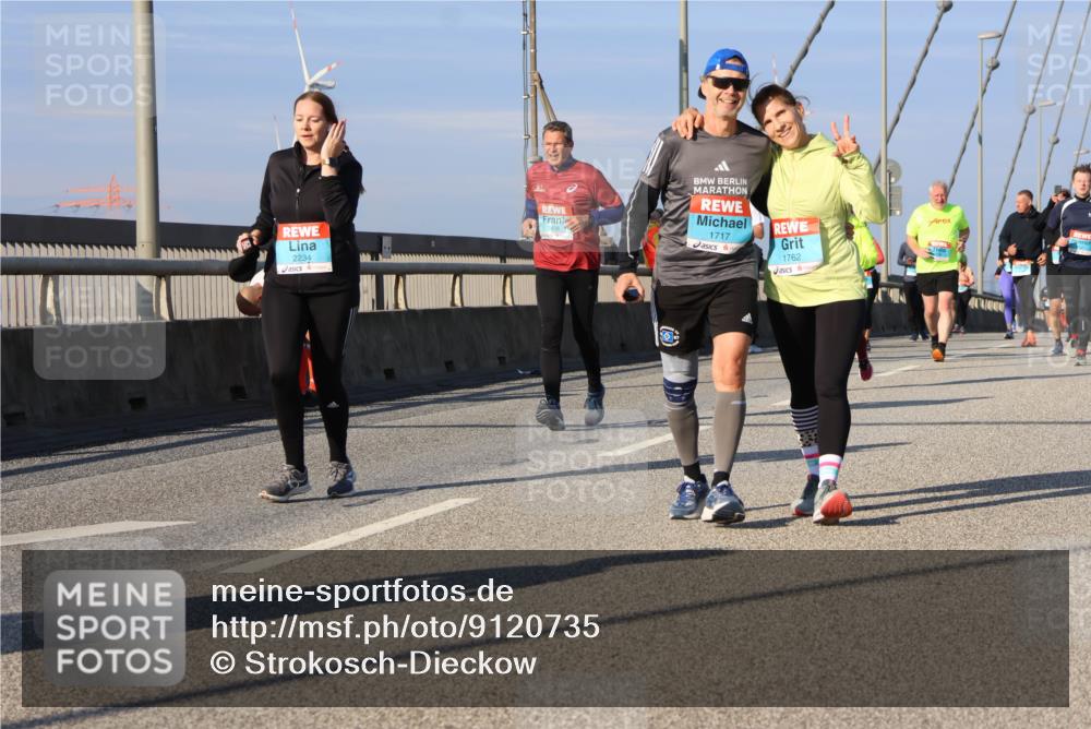 03.10.2025 - Köhlbrandbrückenlauf Strokosch-Dieckow http://msf.ph/oto/9120735 03.10.2025 09:55:48 Position 2 2234, 1717, 1762 meine-sportfotos.de