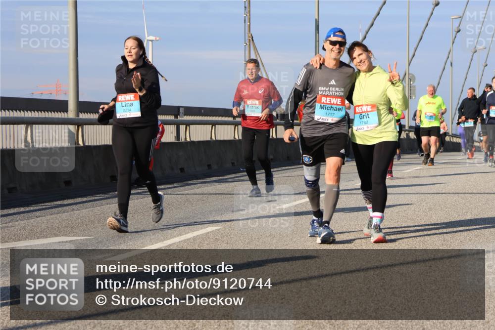 03.10.2025 - Köhlbrandbrückenlauf Strokosch-Dieckow http://msf.ph/oto/9120744 03.10.2025 09:55:48 Position 2 2234, 2408, 1717, 1762 meine-sportfotos.de