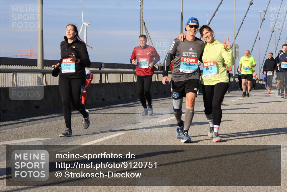 03.10.2025 - Köhlbrandbrückenlauf Strokosch-Dieckow http://msf.ph/oto/9120751 03.10.2025 09:55:48 Position 2 2234, 1717, 1762 meine-sportfotos.de