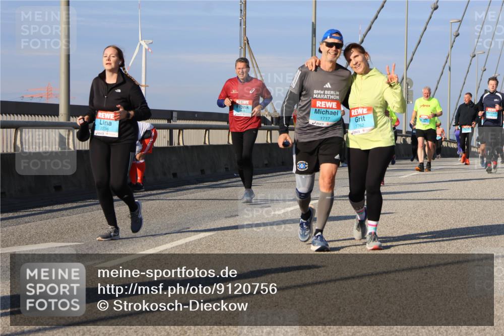 03.10.2025 - Köhlbrandbrückenlauf Strokosch-Dieckow http://msf.ph/oto/9120756 03.10.2025 09:55:48 Position 2 2234, 1717, 1762 meine-sportfotos.de