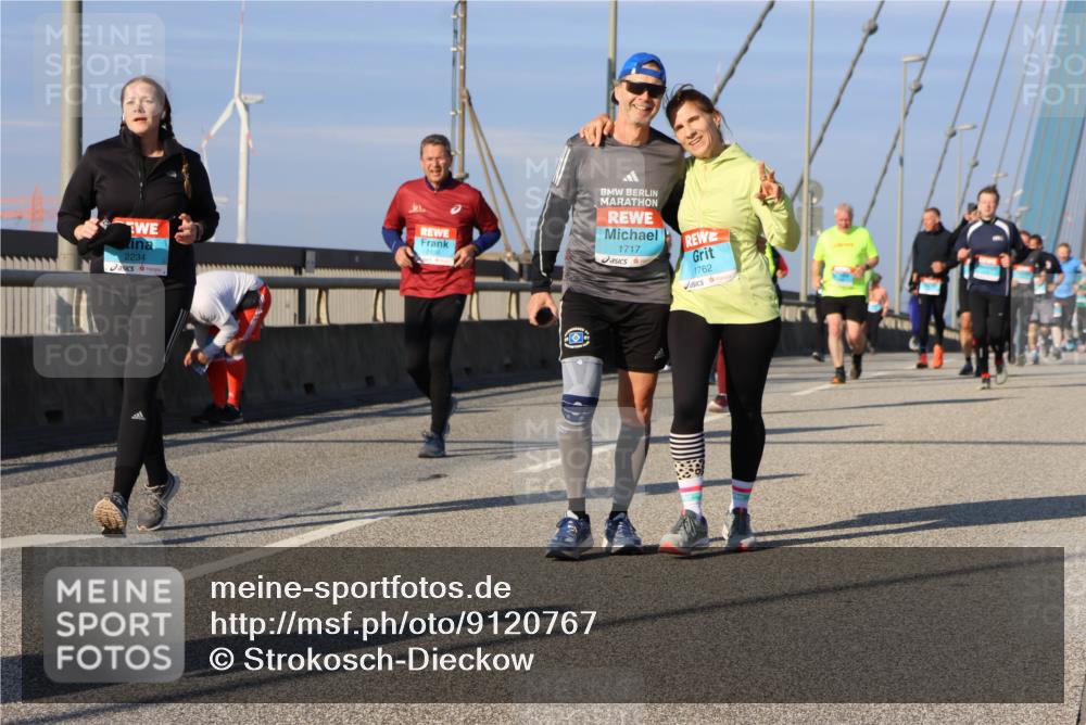 03.10.2025 - Köhlbrandbrückenlauf Strokosch-Dieckow http://msf.ph/oto/9120767 03.10.2025 09:55:49 Position 2 2234, 2408, 1717, 1762 meine-sportfotos.de