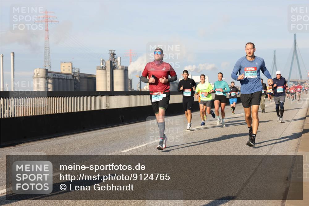 03.10.2025 - Köhlbrandbrückenlauf Lena Gebhardt http://msf.ph/oto/9124765 03.10.2025 09:46:01 Position 2 1058 meine-sportfotos.de