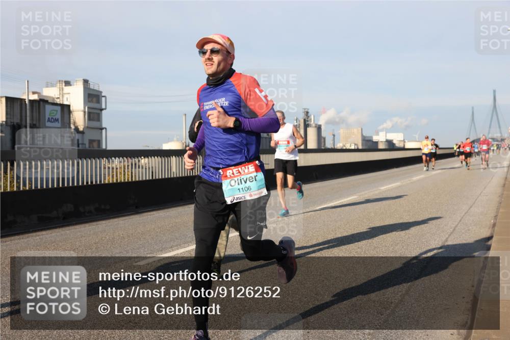 03.10.2025 - Köhlbrandbrückenlauf Lena Gebhardt http://msf.ph/oto/9126252 03.10.2025 09:46:10 Position 2 1106 meine-sportfotos.de