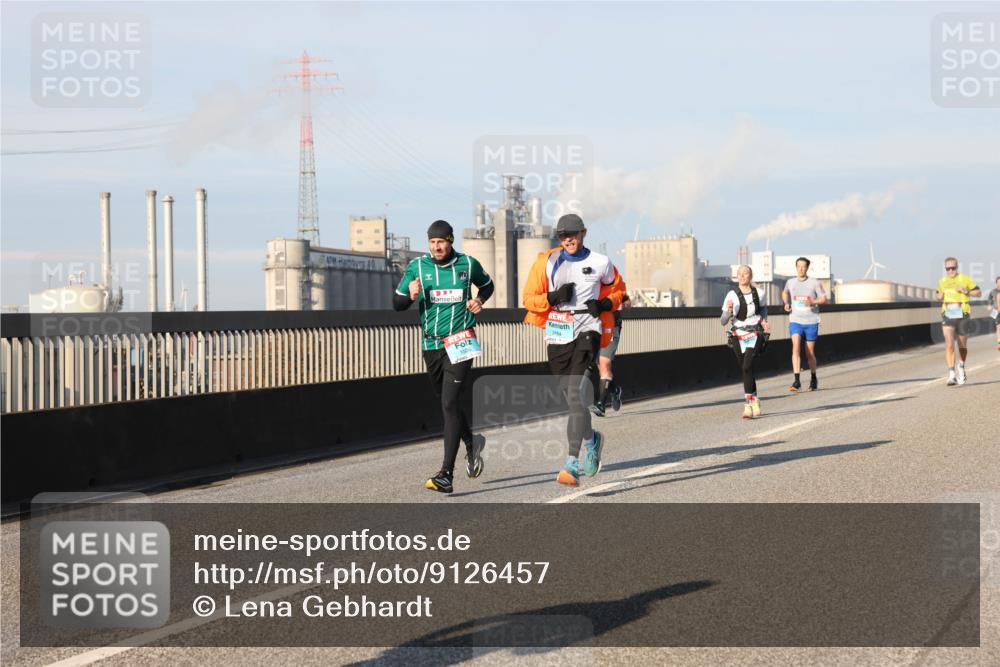 03.10.2025 - Köhlbrandbrückenlauf Lena Gebhardt http://msf.ph/oto/9126457 03.10.2025 09:46:25 Position 2 3164 meine-sportfotos.de