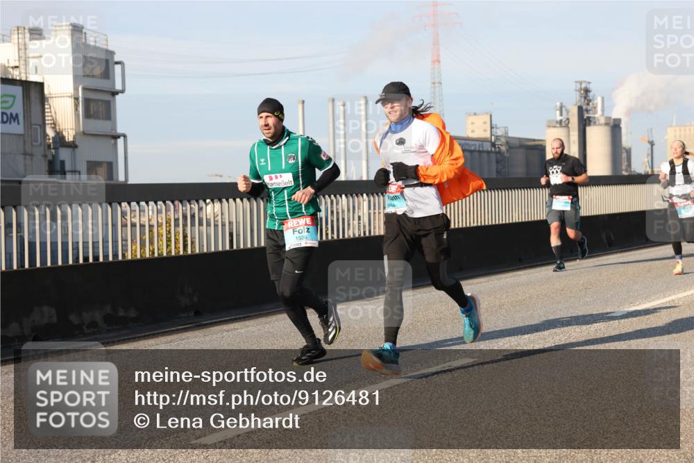 03.10.2025 - Köhlbrandbrückenlauf Lena Gebhardt http://msf.ph/oto/9126481 03.10.2025 09:46:26 Position 2 1526, 3164 meine-sportfotos.de