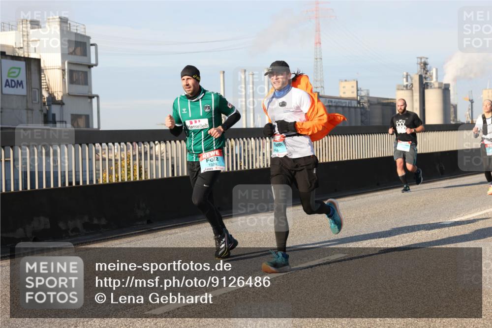 03.10.2025 - Köhlbrandbrückenlauf Lena Gebhardt http://msf.ph/oto/9126486 03.10.2025 09:46:26 Position 2 1526, 314 meine-sportfotos.de
