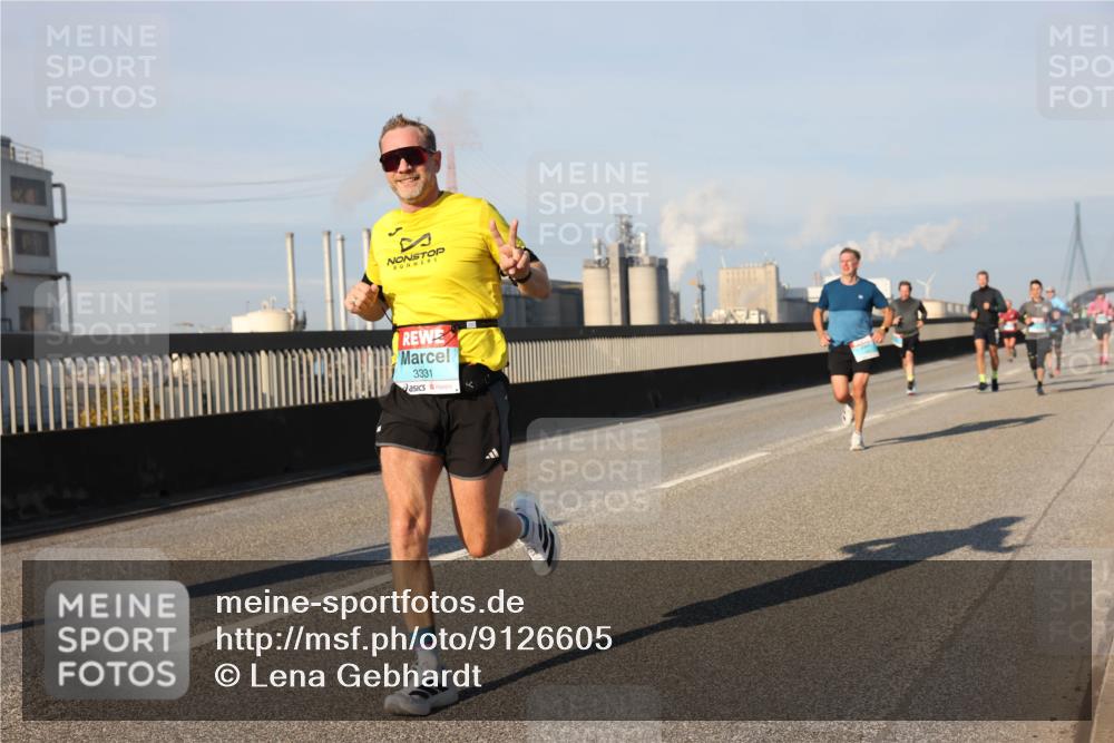 03.10.2025 - Köhlbrandbrückenlauf Lena Gebhardt http://msf.ph/oto/9126605 03.10.2025 09:46:31 Position 2 3331 meine-sportfotos.de