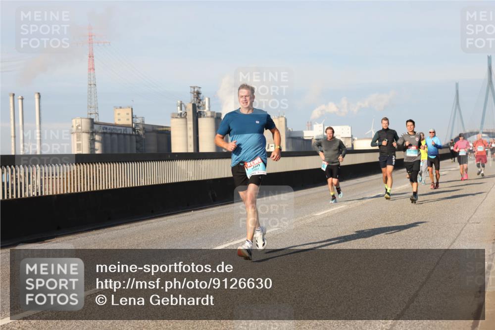 03.10.2025 - Köhlbrandbrückenlauf Lena Gebhardt http://msf.ph/oto/9126630 03.10.2025 09:46:32 Position 2 1357 meine-sportfotos.de