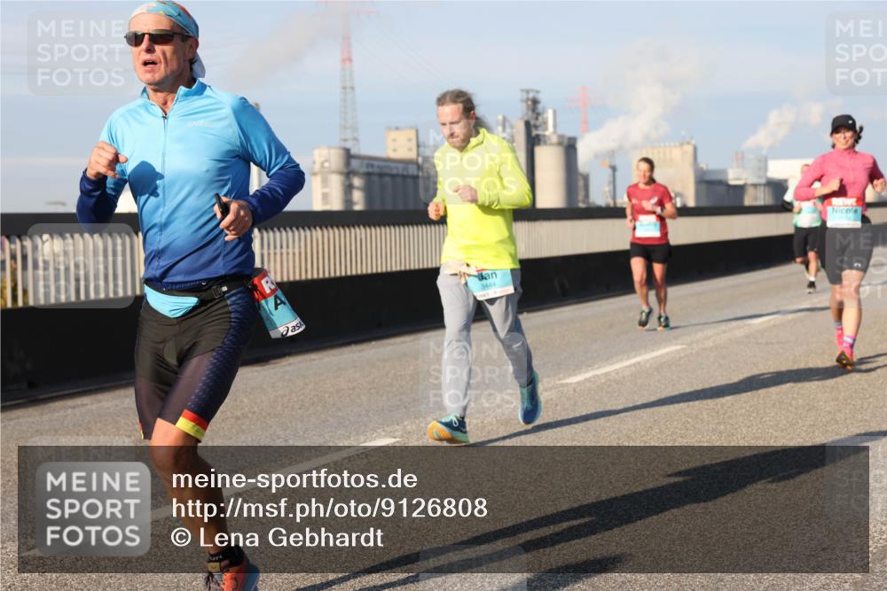 03.10.2025 - Köhlbrandbrückenlauf Lena Gebhardt http://msf.ph/oto/9126808 03.10.2025 09:46:39 Position 2 3444 meine-sportfotos.de